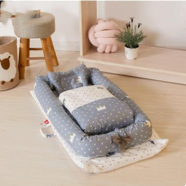 Foldable Portable Baby Crib – Anti-Pressure Newborn Travel Bed