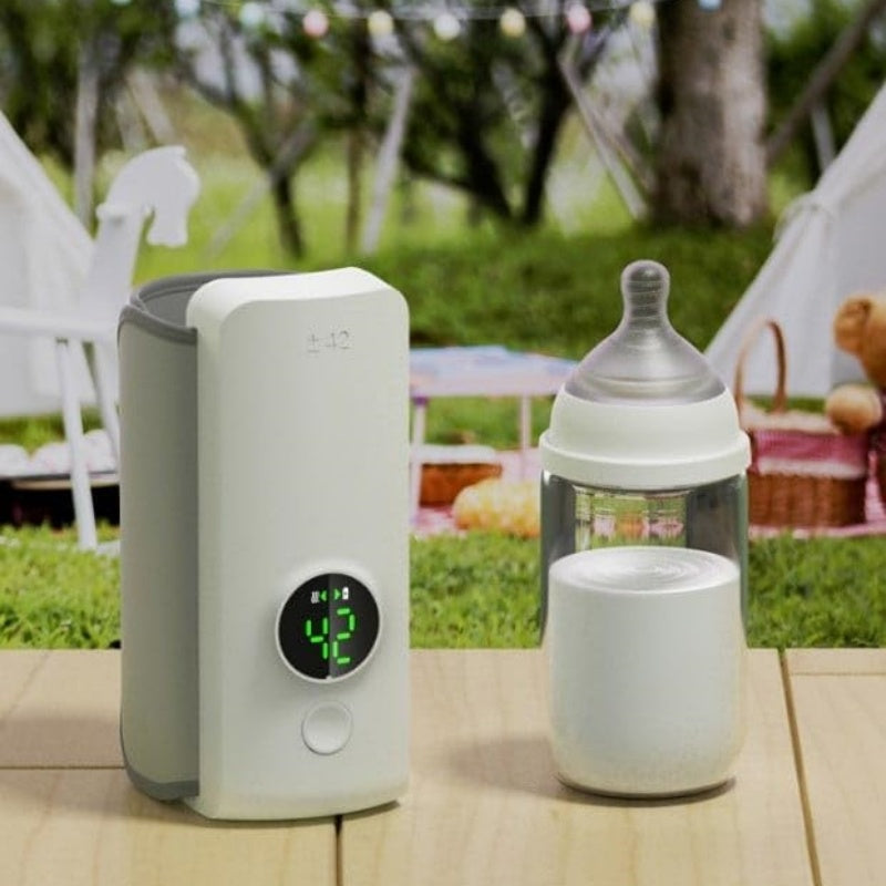 Rechargeable portable milk warmer bag — ideal for outings, travel, and nighttime feeding.