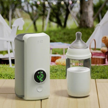 Rechargeable portable milk warmer bag — ideal for outings, travel, and nighttime feeding.