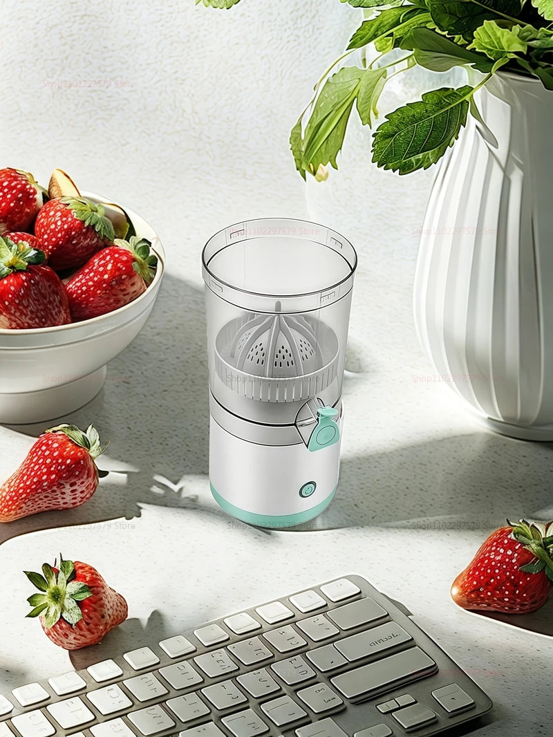 7.4V Portable USB Electric Juicer – Fruit Blender & Citrus Squeezer