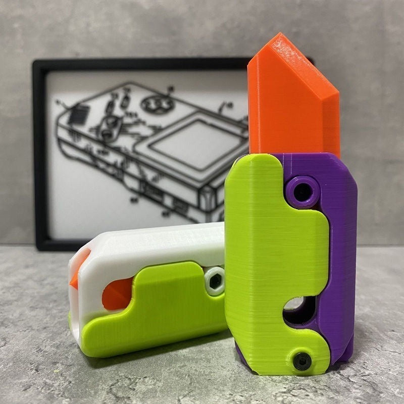 3D Printing Gravity Cube – Mini Jumping Radish Toy & Pendant for Kids